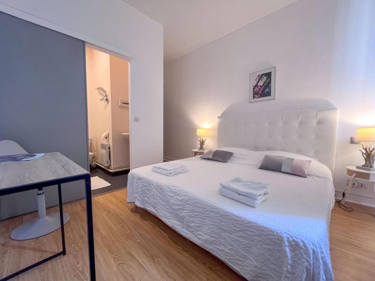 Le B Bed & Breakfast เบลเวส ภายนอก รูปภาพ